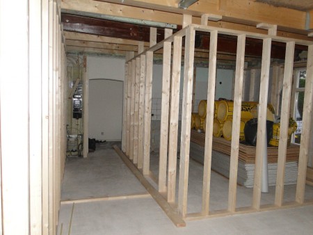 De slaapkamer is ook al zichtbaar.