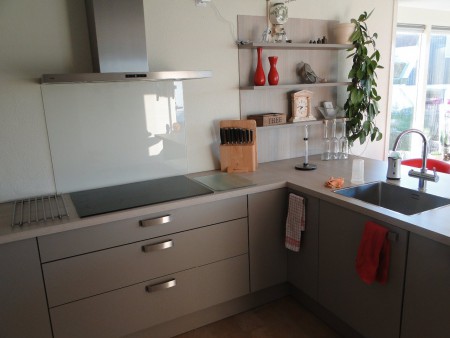 Nu is de keuken echt af